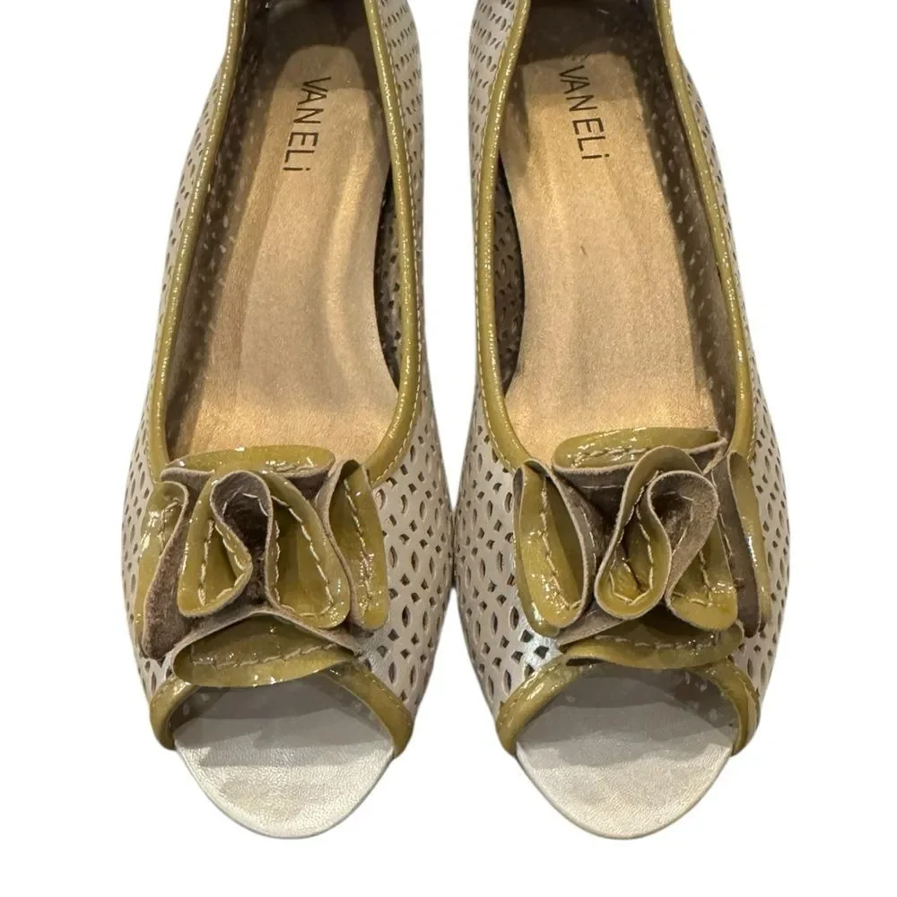 New Vaneli Bernice Sand Nappa Peep Toe Wedges 9 9N